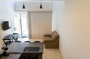 Apartment | 1 bedroom - Loft com Smart Lock e Ar Perto do Projeto Tamar (Ubatuba)