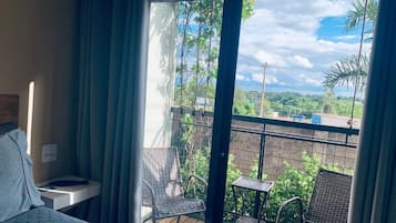 Suite, balcón | Insonorización y wifi gratis