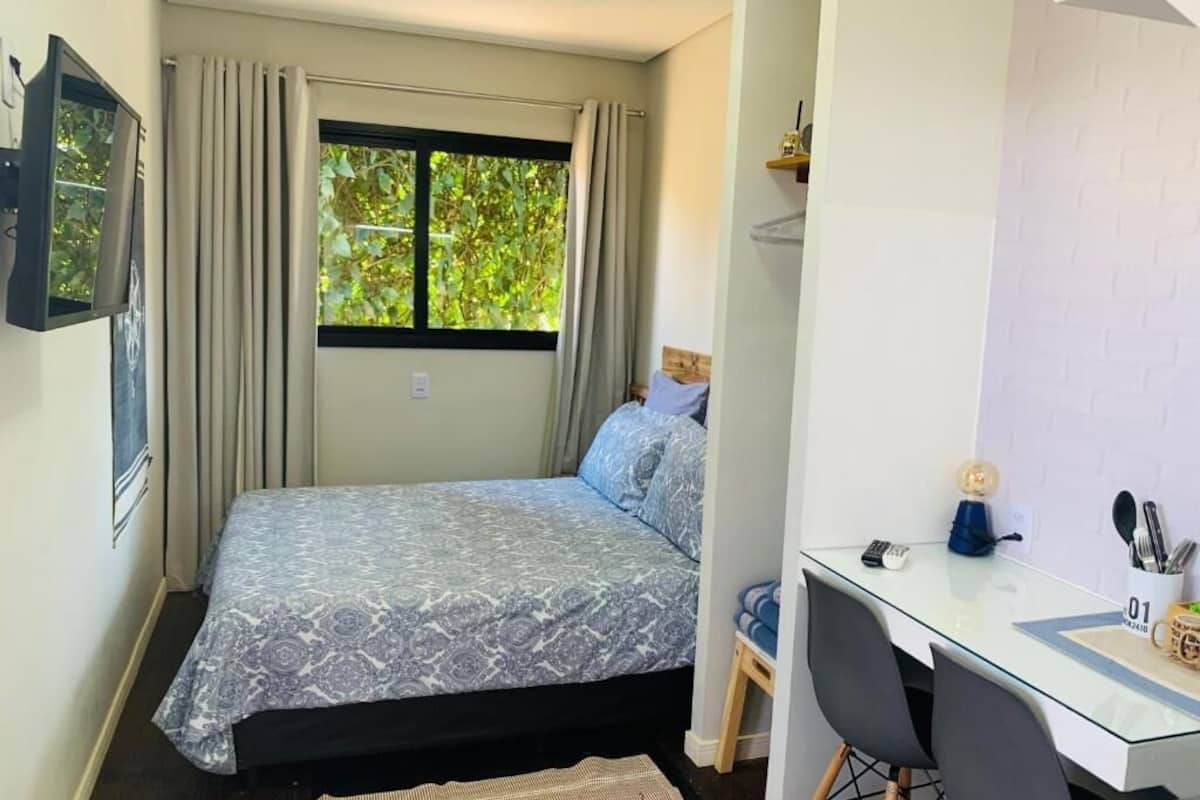 Sviitti, esteetön liikuntarajoitteisille, keittiö | Äänieristys, ilmainen Wi-Fi