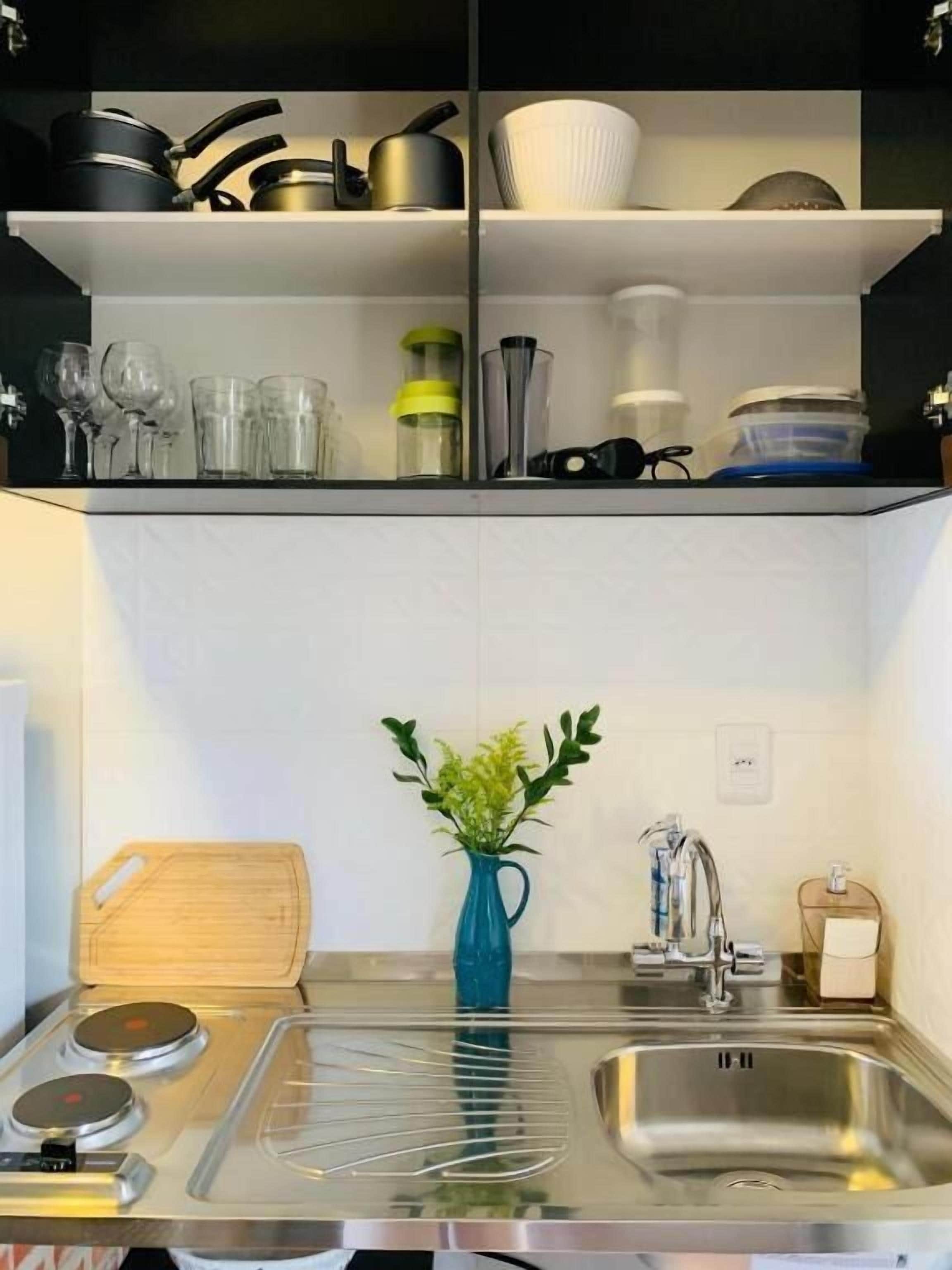 Apartamento com Varanda e Cozinha | Private kitchen