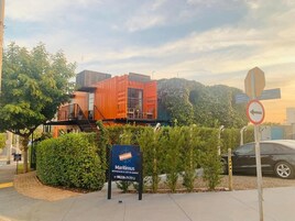 Fachada da propriedade