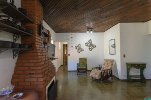 Casa, para fumantes | 3 quartos