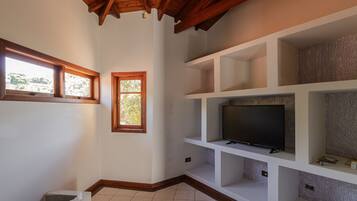 Casa, para fumantes | 5 quartos