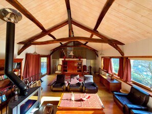 Interior - UCHALOS LA GRANGE PYRENEES (Sengouagnet)