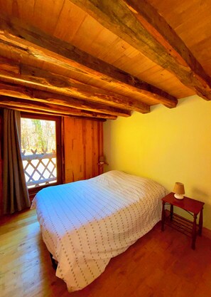 7 Schlafzimmer, Bügeleisen/Bügelbrett, Reisekinderbett, kostenloses WLAN