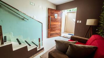 House | 5 bilik tidur