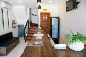 Apartment | 1 bedroom - Loft c Wi-fi e Smart Lock a 650m do Projeto Tamar (Ubatuba)
