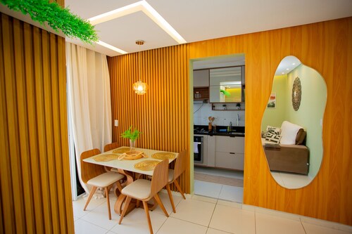 Apto com Piscina e Garagem em Barra dos Coqueiros