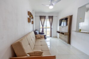 Apartment, Smoking | 1 bedroom - Apto com Varanda e Churrasqueira a 100m da Orla (Praia Grande)