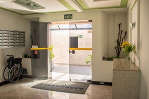 Apartamento, para fumantes | 2 quartos