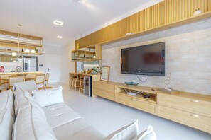 Apartment | 3 bedrooms - Apto P na Areia com Varanda e Churrasqueira (Florianópolis)