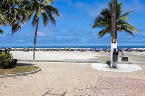 Apartment - Apto com Ar-condicionado e Churrasqueira Privativa (Praia Grande)