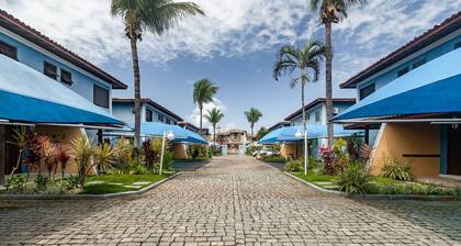Casa com Piscina a 300m da Praia de Taperapu