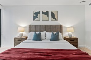 2 عدّة غرف نوم ومكواة/لوح كي وسرير سفر وواي فاي مجانًا