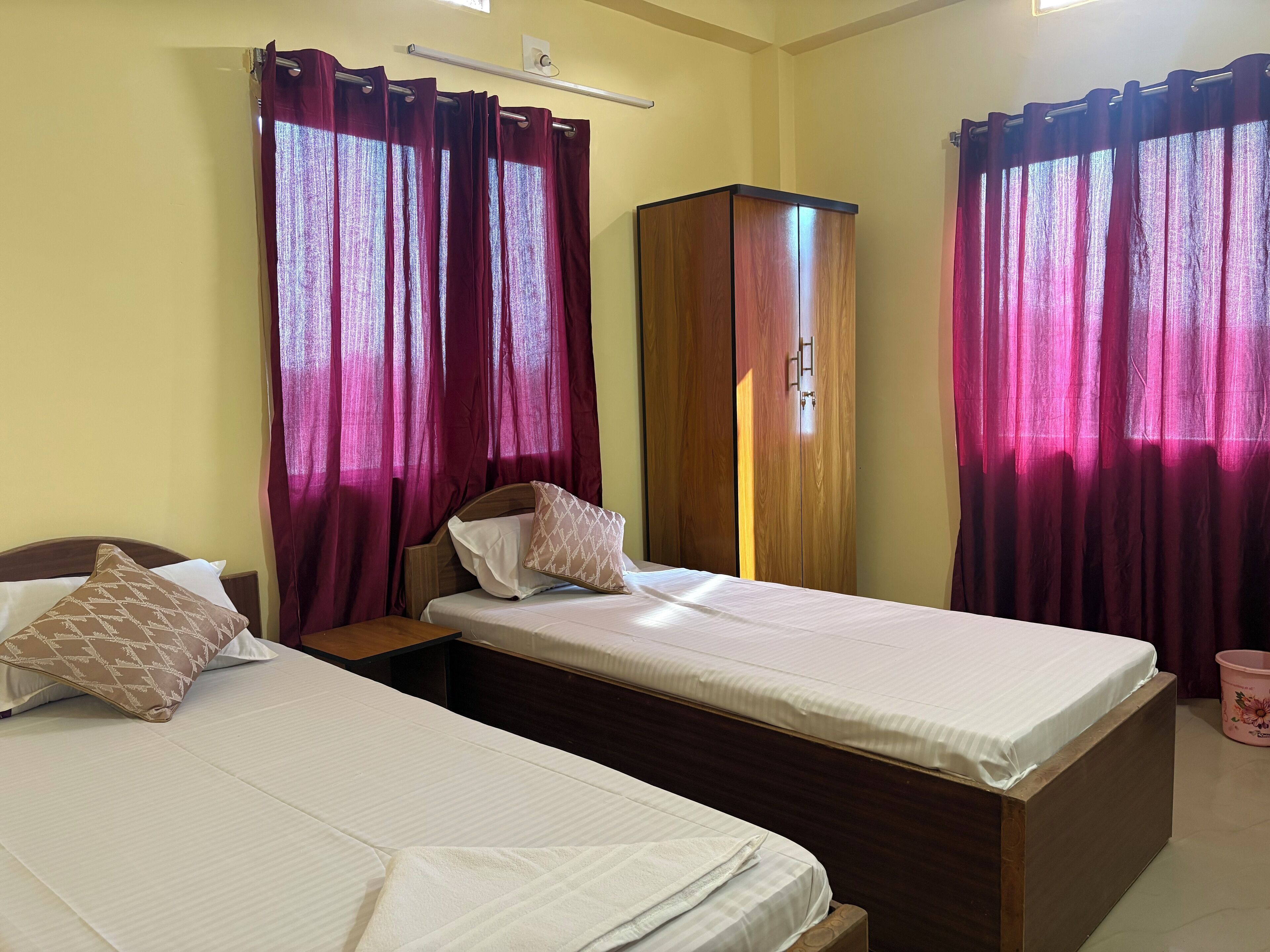 Iron/ironing board, free WiFi