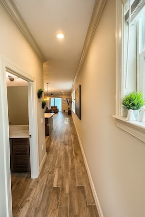 Interior - Luxury, Spacious, Family Friendly Townhome• Near Airport & Stadium (Tampa)