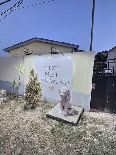 Cozy 1BR Apt, near Airport & City, AC, WiFi