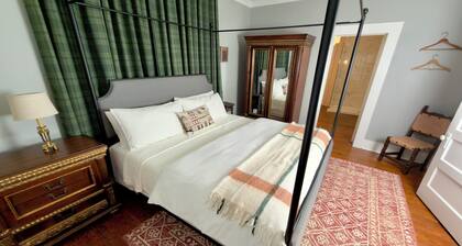 Boutique Historic Stay • Best Downtown Location
