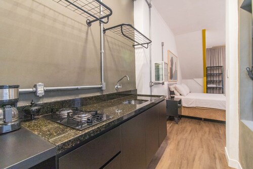 Loft c Ar-condicionado e Smart Lock - Cidade Baixa