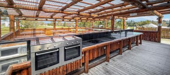 Amazing home in Hanstholm with swimming pool