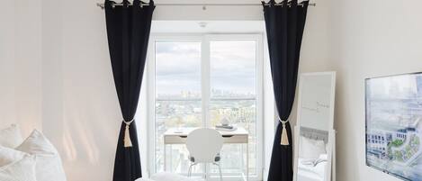 Bügeleisen/Bügelbrett, kostenloses WLAN, Bettwäsche