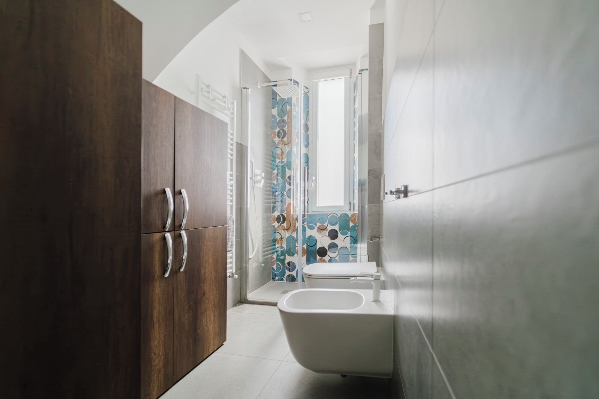 Doccia, asciugacapelli, bidet, asciugamani