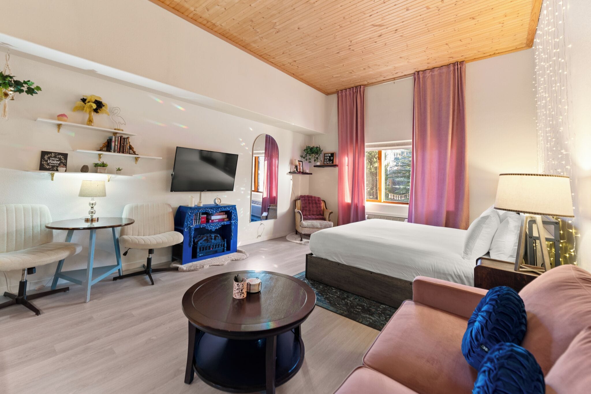 Condo (1 Bedroom) | Exterior