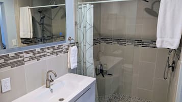 Shower, towels