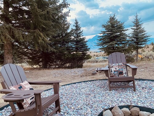 Cozy Mountain Loft Retreat in Stunning Paradise Valley