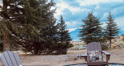 Cozy Mountain Loft Retreat in Stunning Paradise Valley