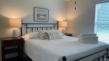 2 dormitoris, escriptori, planxa i posts de planxar i wifi gratuïta