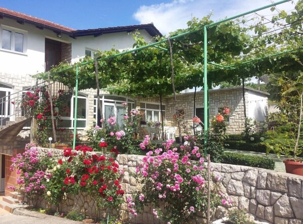 Exterior - Elez Serenity Guesthouse - Twin room 5 (Medugorje)