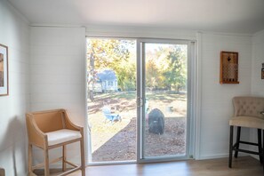 Interior - Beautifully Renovated 4 Bedroom Home; Fully Furnished & Move-in Ready. (Petersburg)
