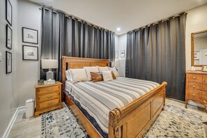 1 Schlafzimmer, Schreibtisch, Bügeleisen/Bügelbrett, Internetzugang