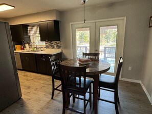 Dining - Peaceful and centrally located. Private house. (Dunnellon)