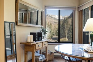 Interior - Fallridge Condo - Near Vail Golf Club & Bus (Vail)