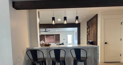 Farm Views | 10min to Sight & Sound