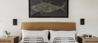 Private Oceanfront 4BR Luxury Home Steps to Beach & Pool