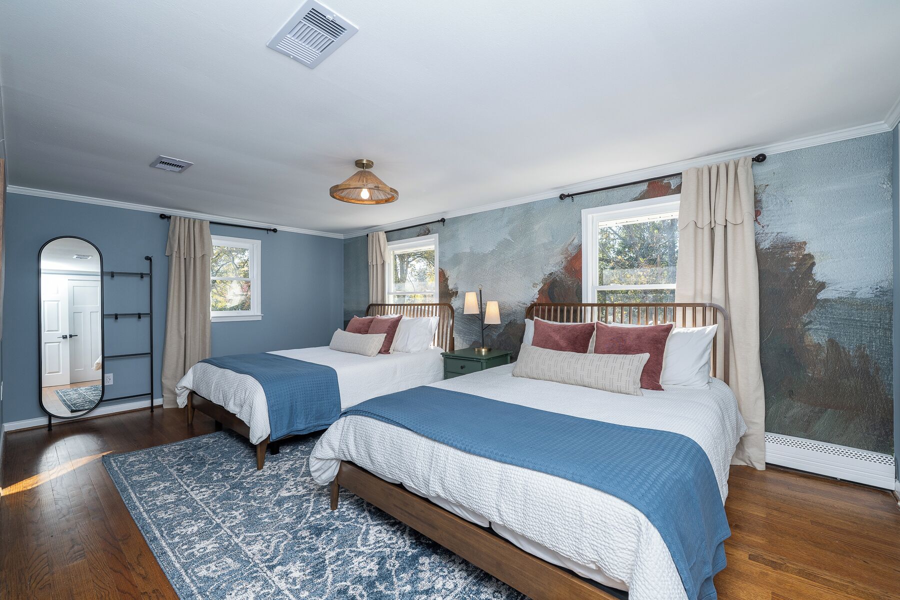 5 sovrum, skrivbord, strykjärn/strykbräda och wi-fi