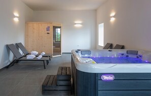 Interior - Lovely home in Pican with sauna (Pican)