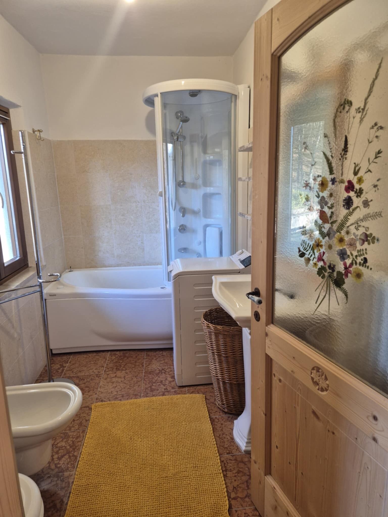 Shower, jetted tub, hair dryer, bidet