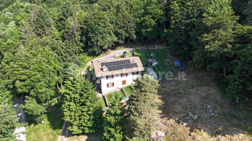Villa surrounded by nature, just 25 minutes from Lake Garda