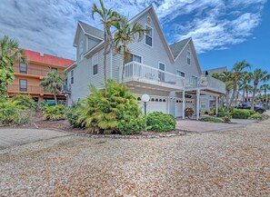 Exterior - Stunning Beach House with Heated Pool, Spacious Lanai, Just Steps from the Sand! (Holmes Beach)