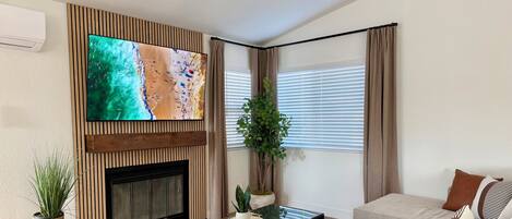 Smart-TV, Kamin