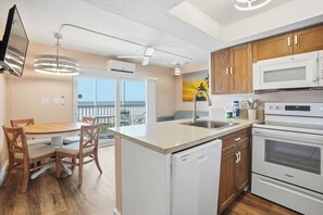 Deluxe-Apartment, Meerblick | Eigene Küche | Großer Kühlschrank, Mikrowelle, Ofen, Herdplatte