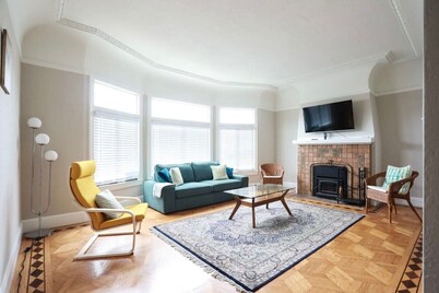 Family-Friendly 4BR/2.5BA near GG Park w/parking