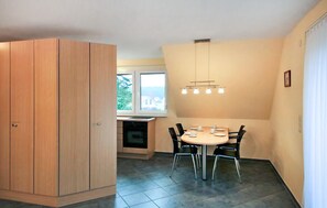 Dining - 1 bedroom pet friendly apartment in Röbel (Röbel)