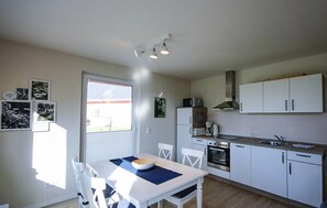 Fridge, microwave, stovetop, dishwasher - Amazing apartment in Röbel with sauna (Röbel)