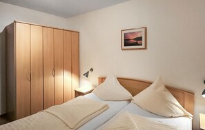 1 bedroom - 1 bedroom beautiful apartment in Röbel (Röbel)