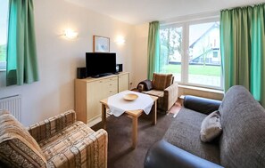 TV - 1 bedroom beautiful apartment in Röbel (Röbel)